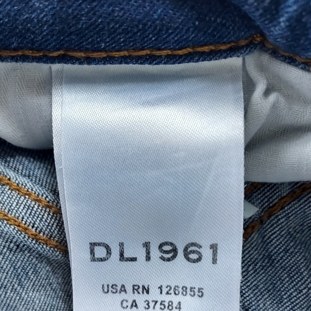 DL1961 Florence Cropped Denim Jeans Size 26 Star Print - Picture 8 of 10